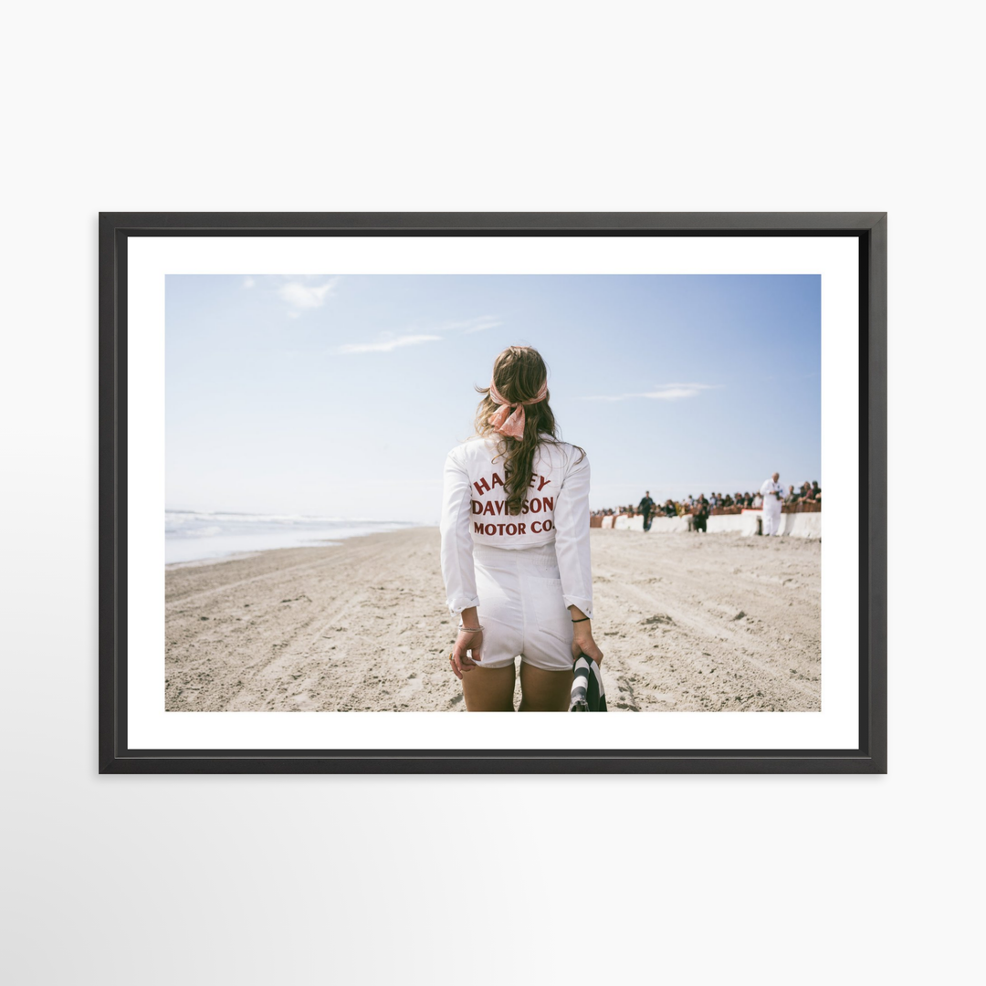 V- 39x26 / Black / Matted