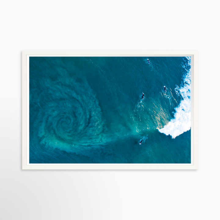 V- 39x26 / White / Full Bleed