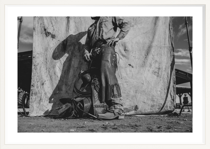 V- 39x26 / White / Matted