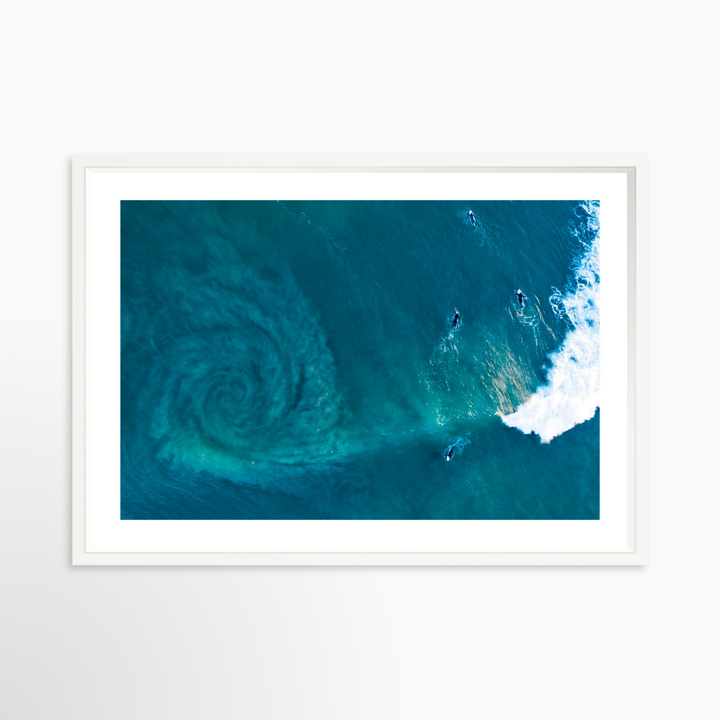 V- 39x26 / White / Matted