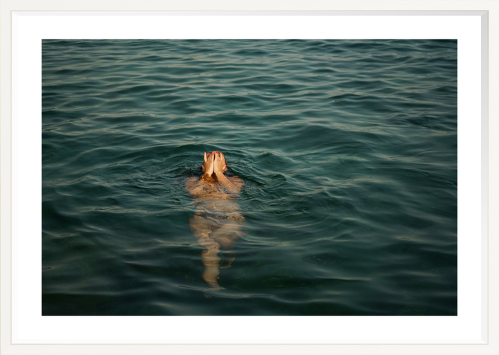 V- 39x26 / White / Matted