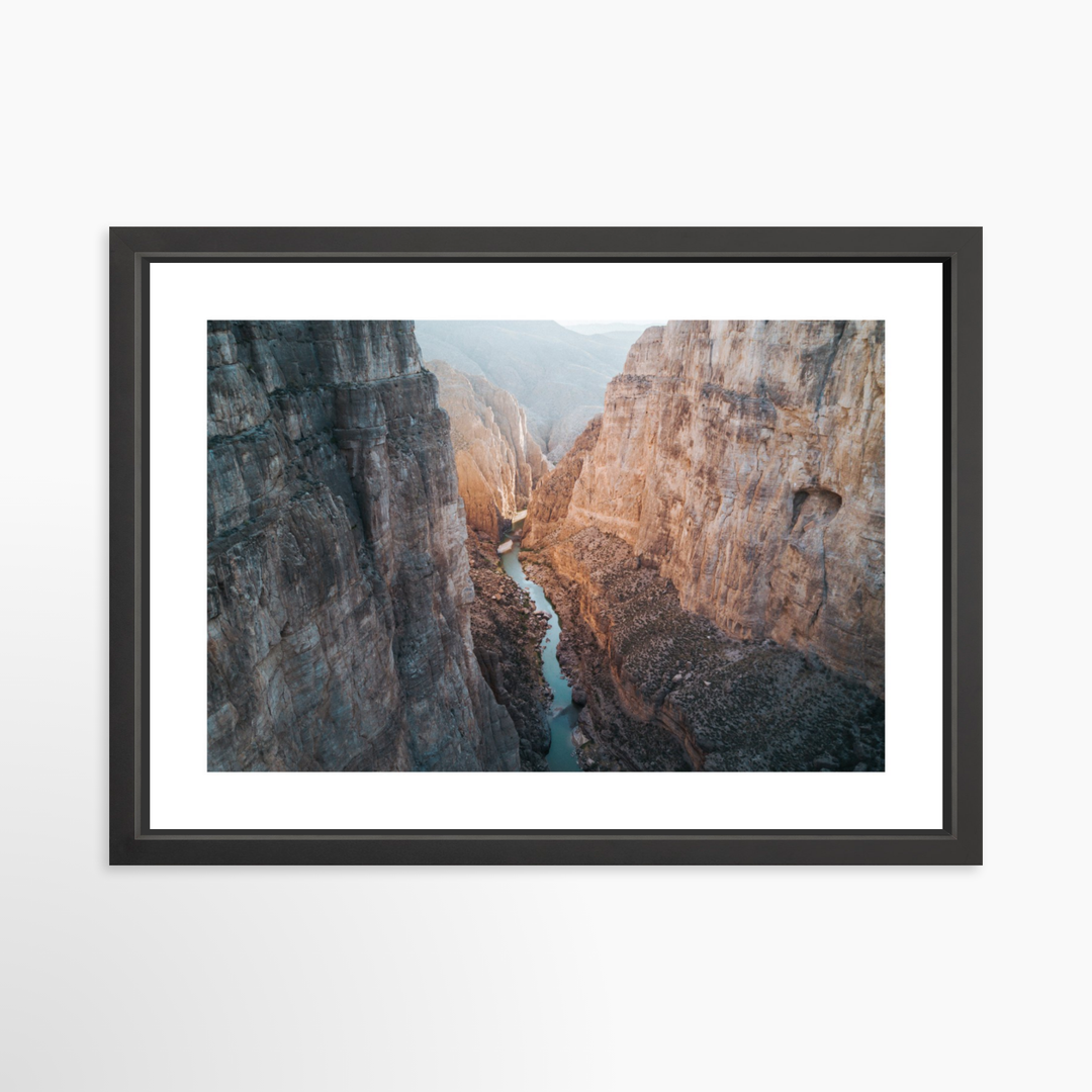 IV - 27x18 / Black / Matted