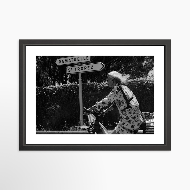 IV - 27x18 / Black / Matted