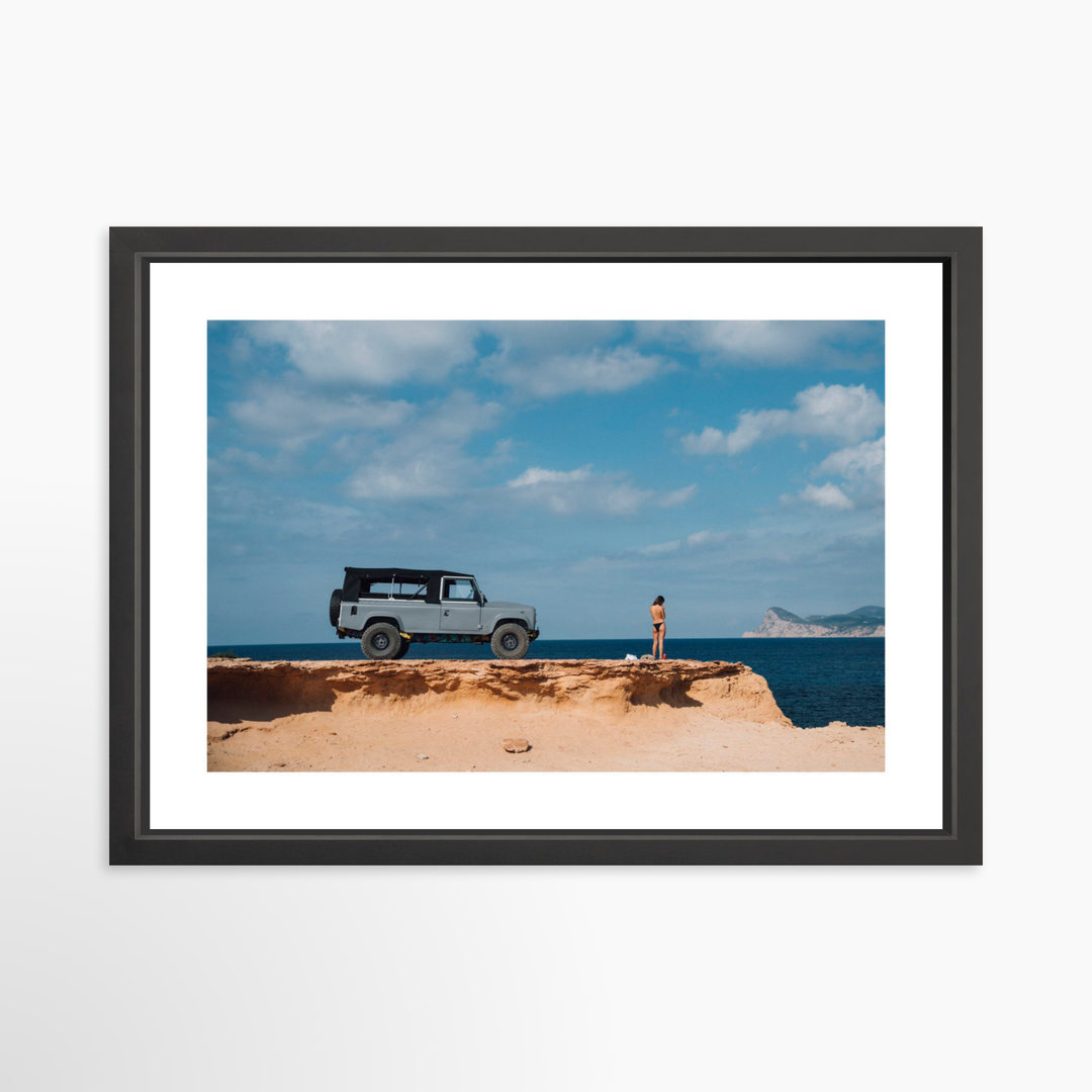 IV - 27x18 / Black / Matted