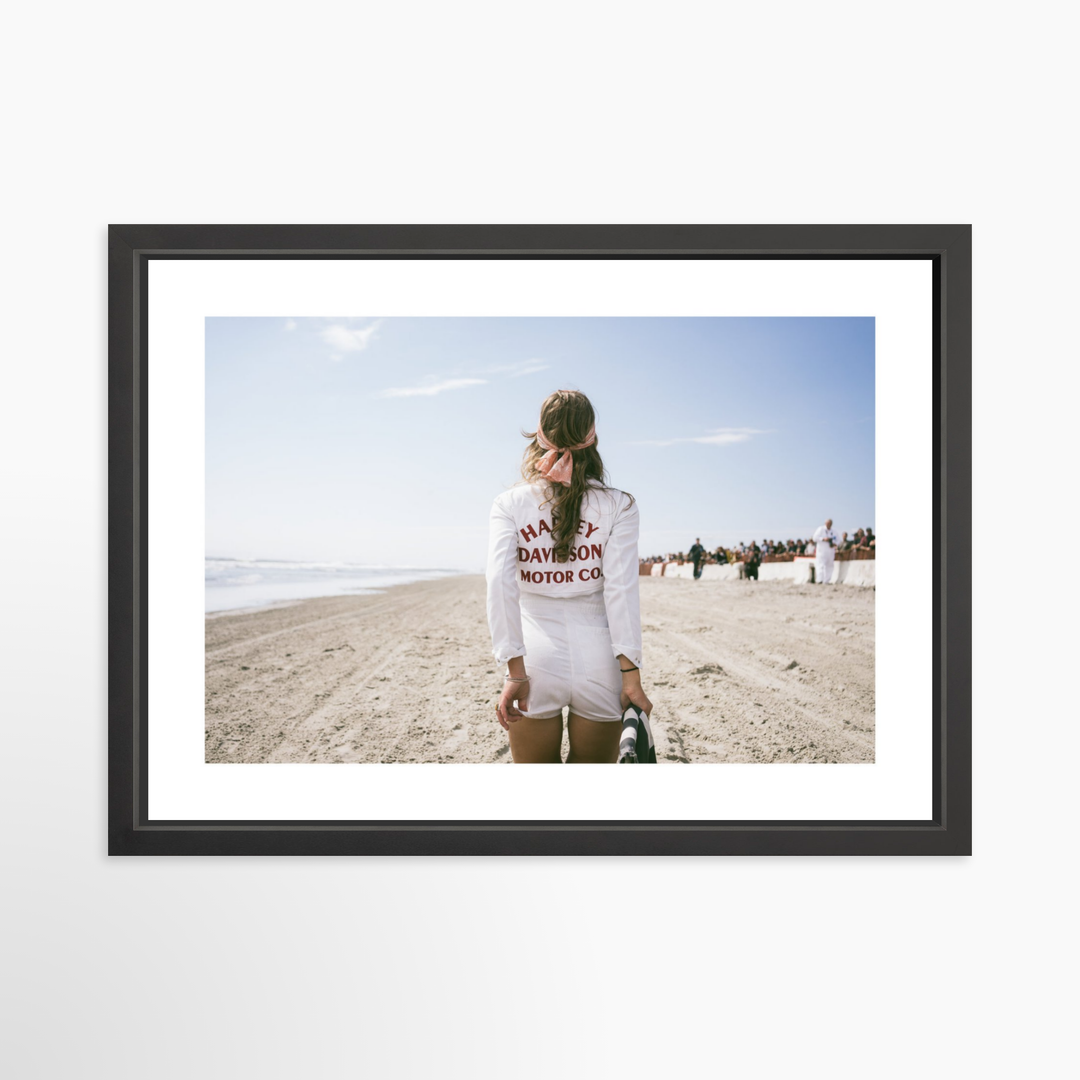 IV - 27x18 / Black / Matted