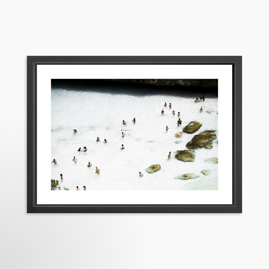 IV - 27x18 / Black / Matted