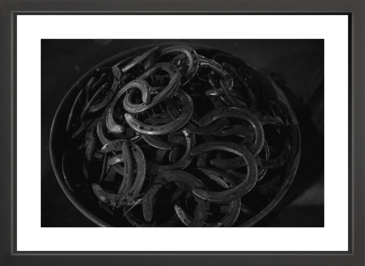 IV - 27x18 / Black / Matted