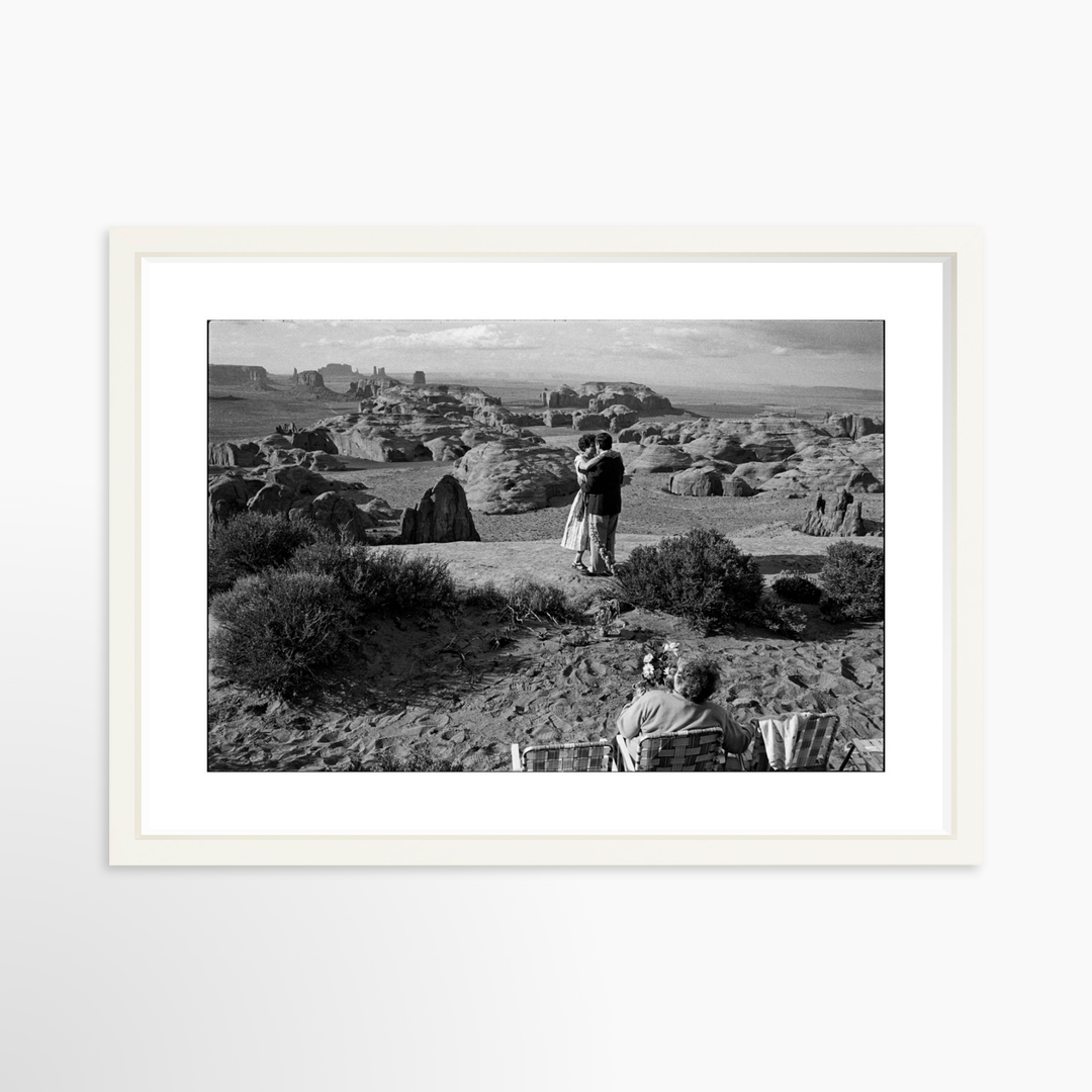 IV - 27x18 / White / Matted