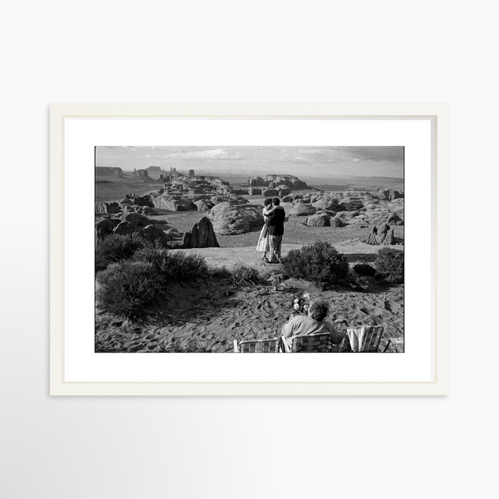 IV - 27x18 / White / Matted