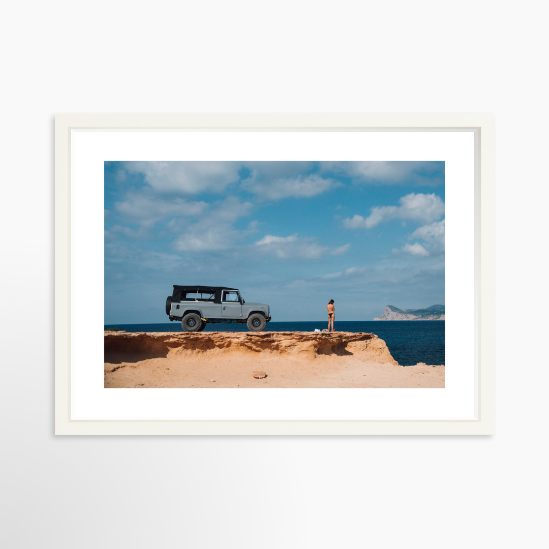 IV - 27x18 / White / Matted