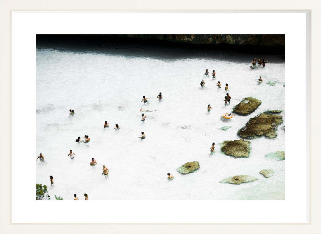 IV - 27x18 / White / Matted